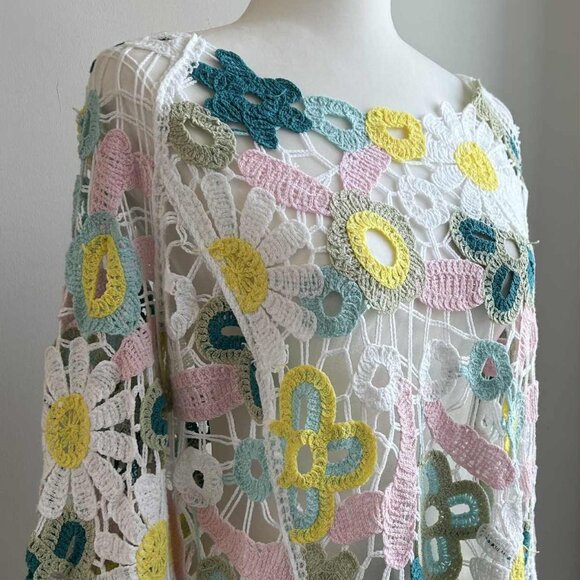 NWOT Ultra Pink Cotton Pastel Crochet Daisy Open-Knit Flare-Sleeve Top – US OS - Picture 1 of 11